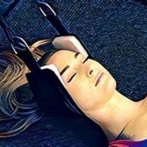 RELAX INTO RELIEF WITH THIS PORTABLE NECK HAMMOCK